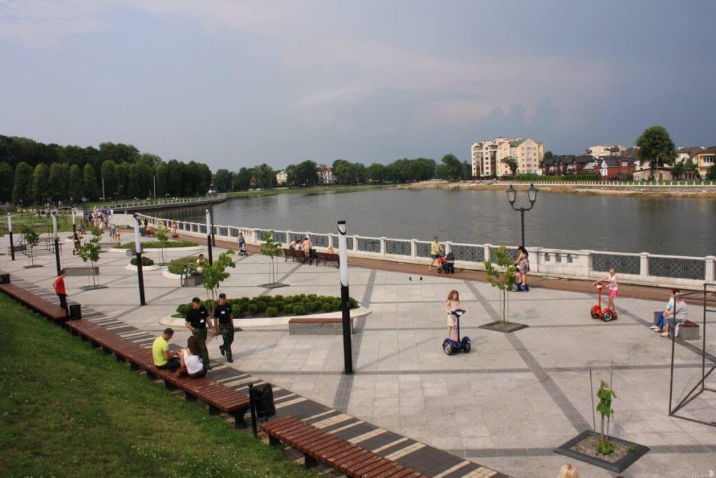Реконструкция гидротехнических сооружений и зоны отдыха вокруг озера Верхнее в г. Калининграде.